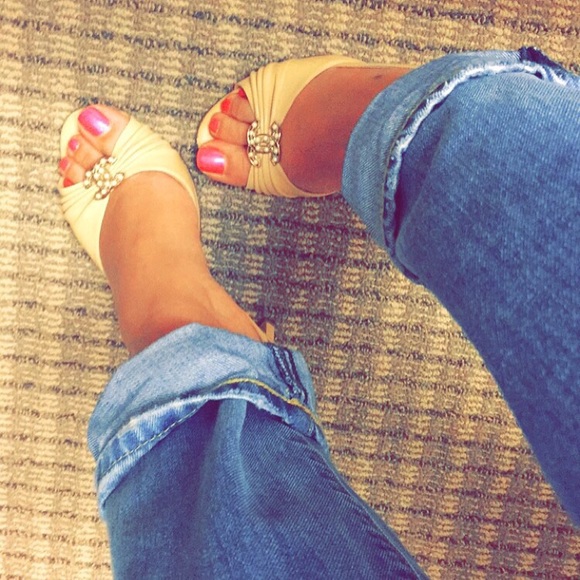 Meet your posher! - Picture 2 of 3