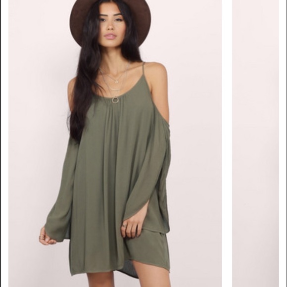 Peep shoulder shift dress NWT
