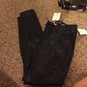 Lucky Brand The Edgy Jean