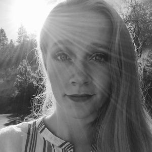 Meet your Posher, April