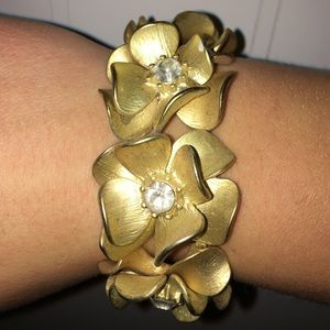 Gold colored flower bracelet
