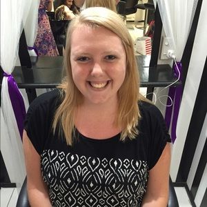 Meet your Posher, Amy