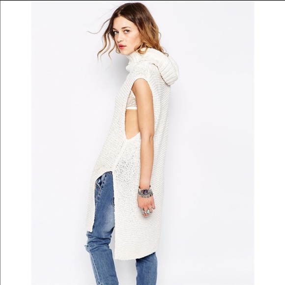 💕Sleeveless Knitted Cowl Neck Side Split Sweater - Picture 3 of 3