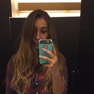 Meet your Posher, Julia