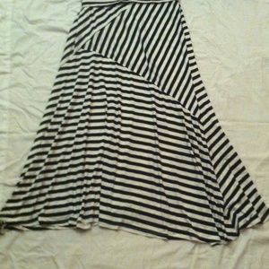 Promesa Black and White Striped Maxi Skirt Large