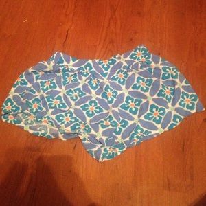 Old navy patterned flowy shorts