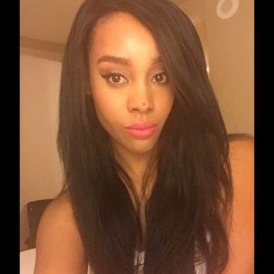 Meet your Posher, Desiree