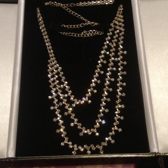 Stunning necklace