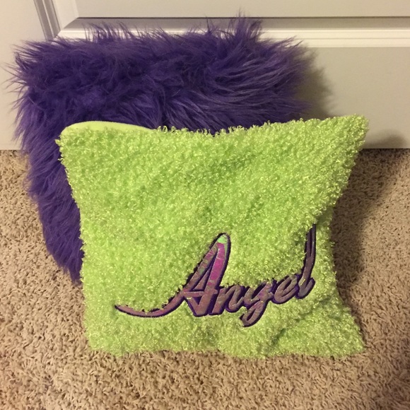 Accent pillows $5 each