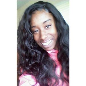 Meet your Posher, Mila