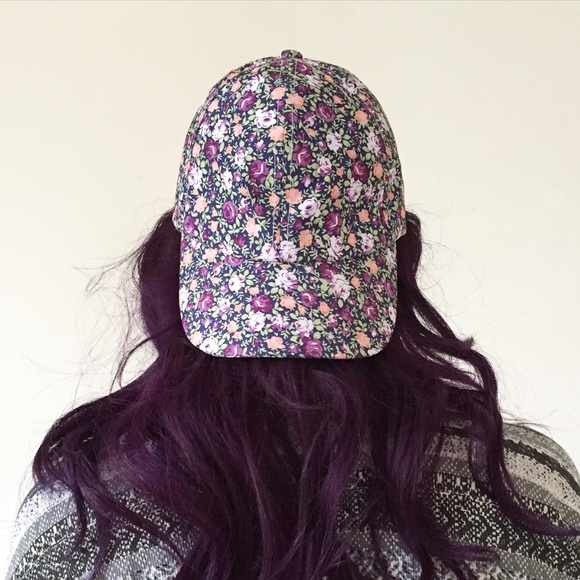 Floral snapback