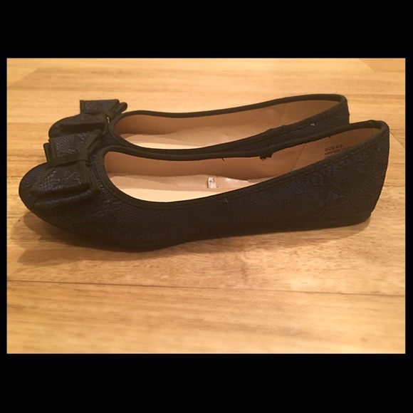 🆕 NWOT Navy Blue Laced Flats - Picture 3 of 4