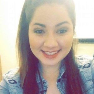 Meet your Posher, Mona