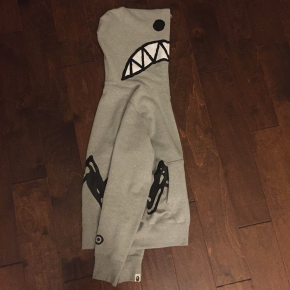 Bape x Peanuts Collab Shark Hoodie S