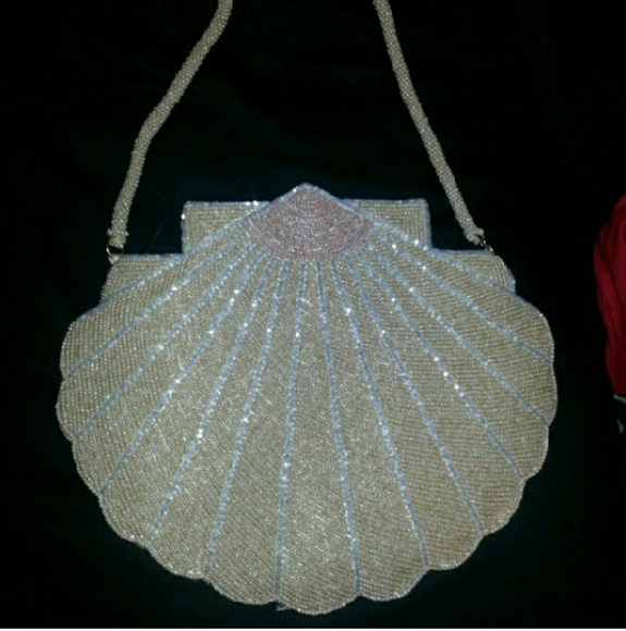 Vintage seashell purse