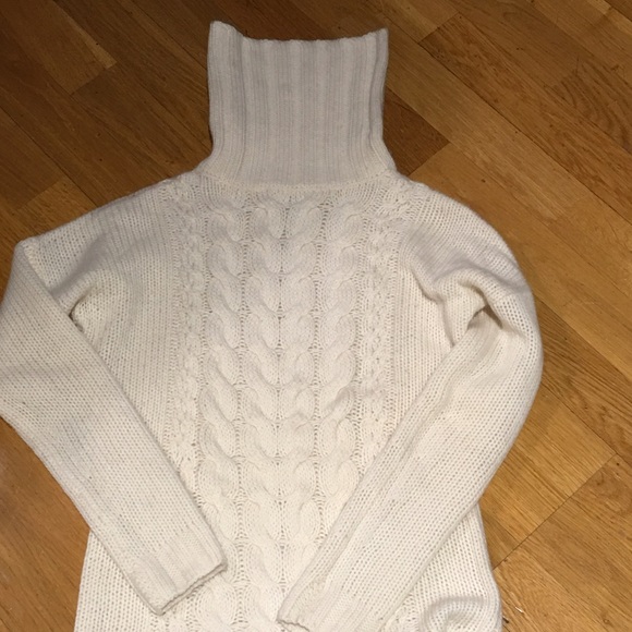 Banana Republic Cashmere Turtleneck