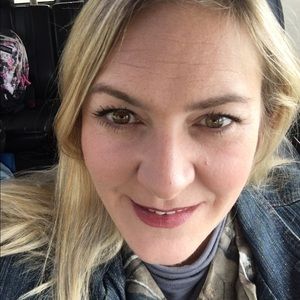Meet your Posher, Tina