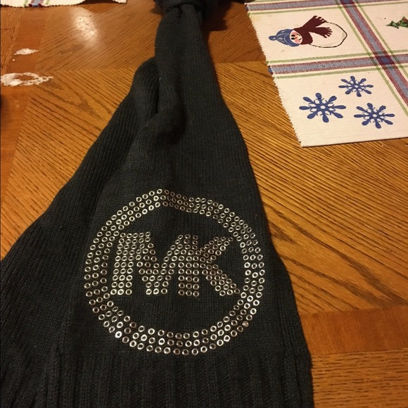 Mk authentic winter scarf