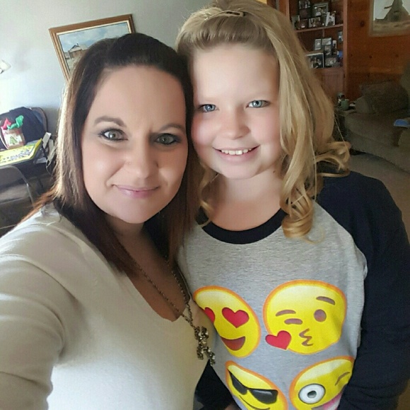 Meet your Posher, Amanda - Picture 1 of 1