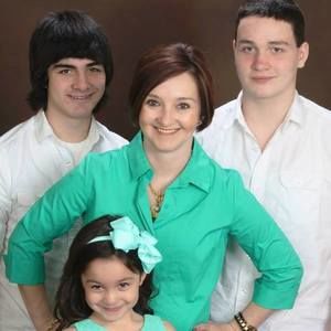 Meet your Posher, Angie