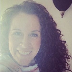 Meet your Posher, Dana