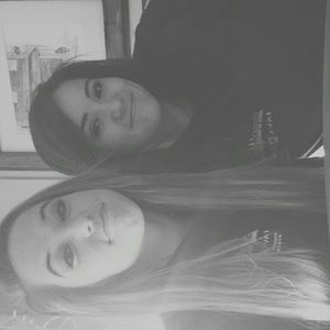 Meet your Posher, Alexis