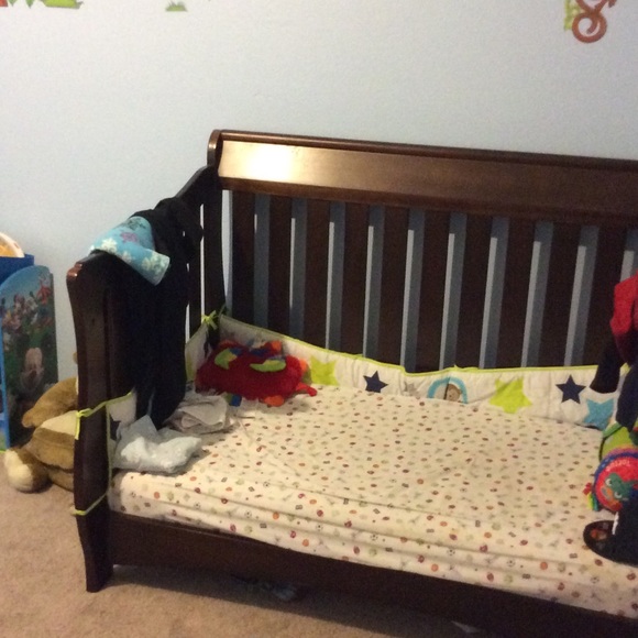 Infant Crib 3-In-1