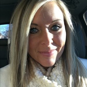 Meet your Posher, Jillian