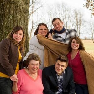 Meet your Posher, Holly