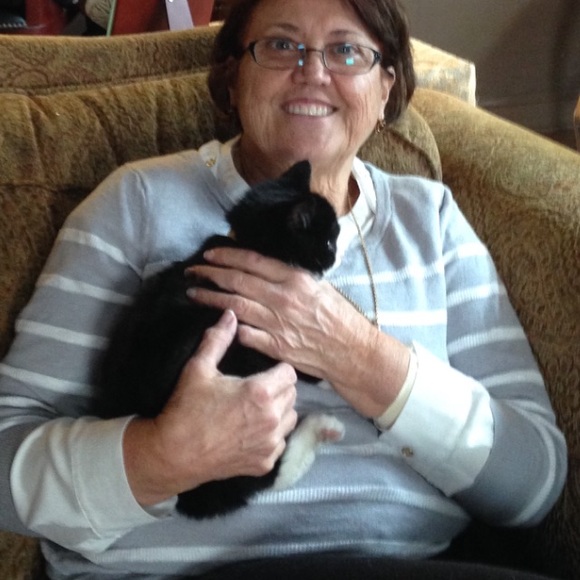 Meet your Posher, Janet - Picture 1 of 1