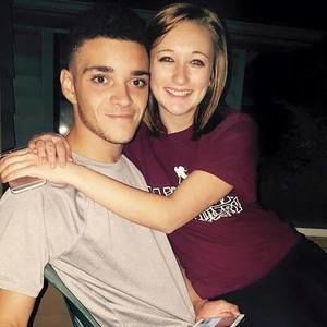 Meet your Posher, Alexys