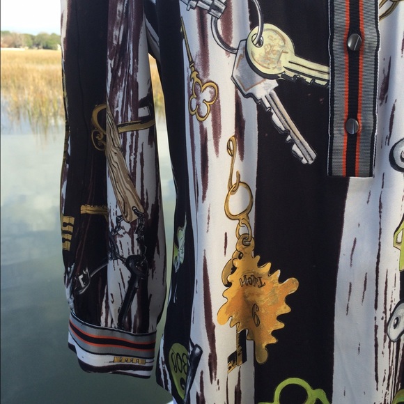 Diane Von Furstenberg silk Key top size 6 - Picture 3 of 4