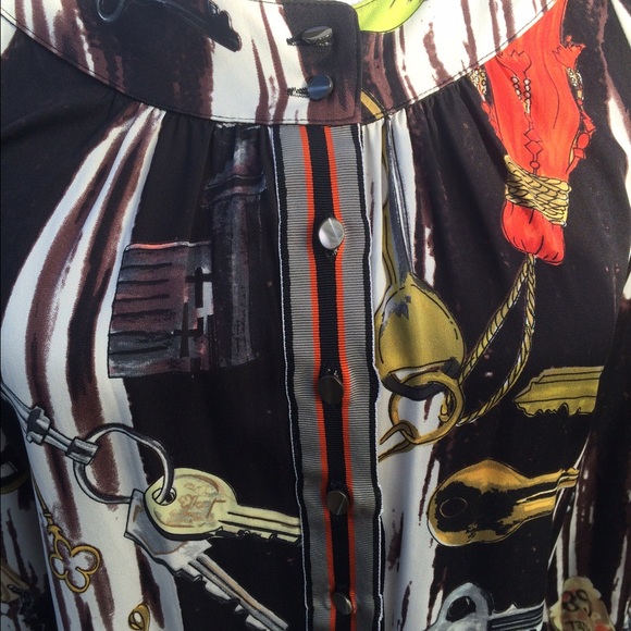 Diane Von Furstenberg silk Key top size 6 - Picture 4 of 4