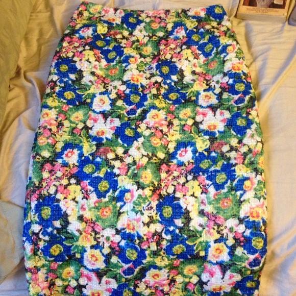 Floral pencil skirt