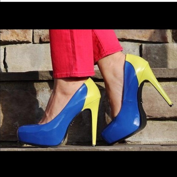 Simply Vera Vera Wang Shoes - Simply Vera Wang Tan Dani Blue Stiletto