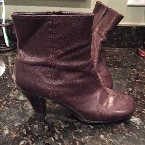 Brown heel boots