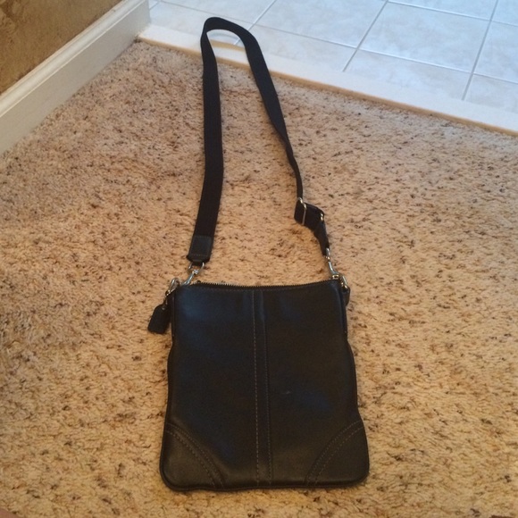 ❌❌SOLD❌❌ Coach cross body handbag