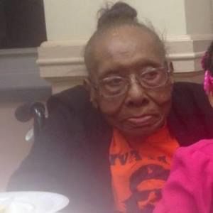 Meet your Posher, Domonique