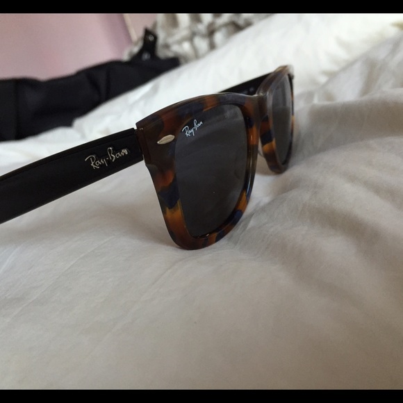 RayBan wayfarers blue tortoise wrap with blue lens main image 4