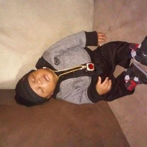 Meet your Posher, Ramona