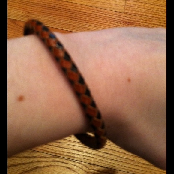 8" Braided Brown and black Leather Bracelet - Picture 2 of 4