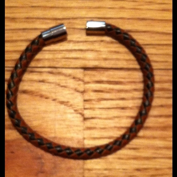 8" Braided Brown and black Leather Bracelet - Picture 3 of 4