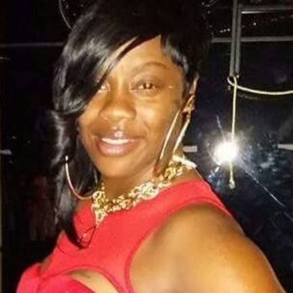 Meet your Posher, Dominica