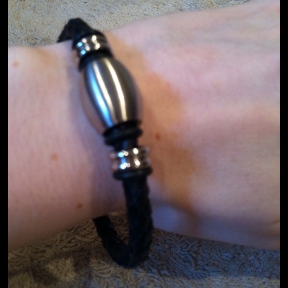 8" Braided Black Leather Bracelet w Beads - Picture 2 of 4