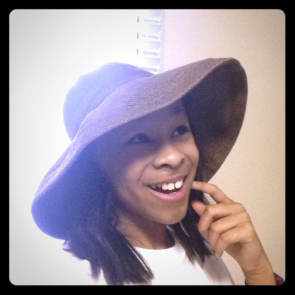 Brown floppy hat