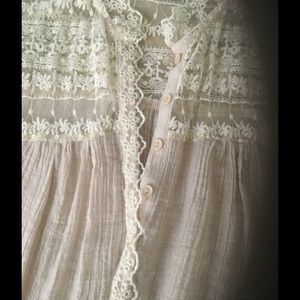 Lace cap sleeve shirt