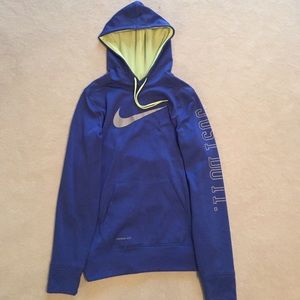 Nike Therma-Fit Hooded Sweatshirt: Size Small