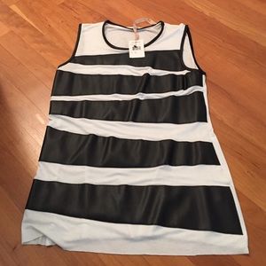Bailey 44 White tank top with black leather stripe