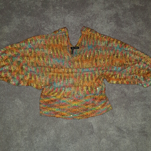 V-neck sweater - Picture 2 of 3