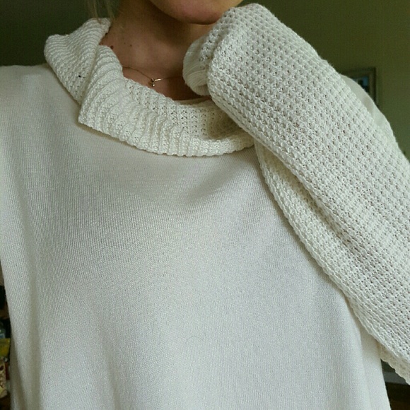 RESERVED Cowl Neck/ Split Back - Picture 2 of 4